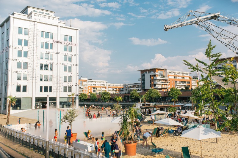Les Docks d'été sur la presqu'île Malraux à Strasbourg Les Docks d'été sur la presqu'île Malraux à Strasbourg
