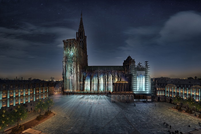 Les illuminations de la Cathédrale de Strasbourg en été