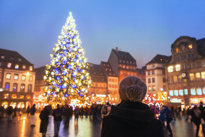 Le merveilleux sapin de Noël Place Kléber à Strasbourg