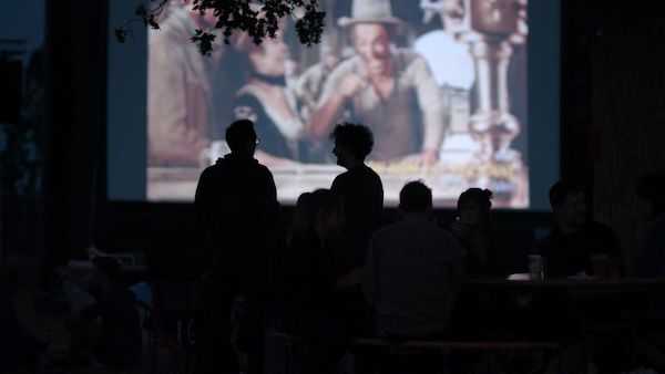 Cinéma plein air au Jardin des deux Rives
