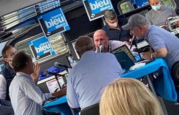 Vincent Lindon et François Damiens au micro de France Bleu Alsace pour 100% VIP
