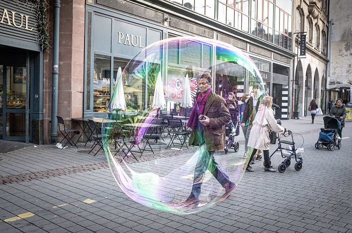 Photo d'Alban Hefti dans les rues de Strasbourg Compte Instagram d'Alban Hefti