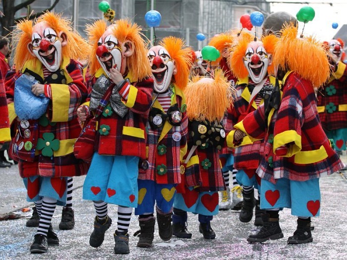 Tradition du Carnaval en Alsace Tradition du Carnaval en Alsace