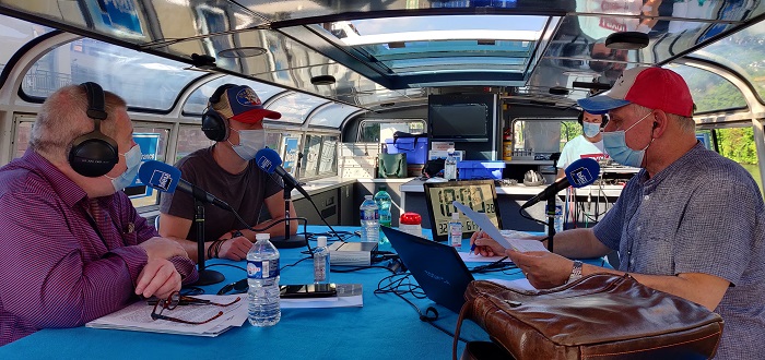 Steve Maire à bord du bateau événementiel de Batorama pour l'émission 100% VIP de France Bleu Alsace