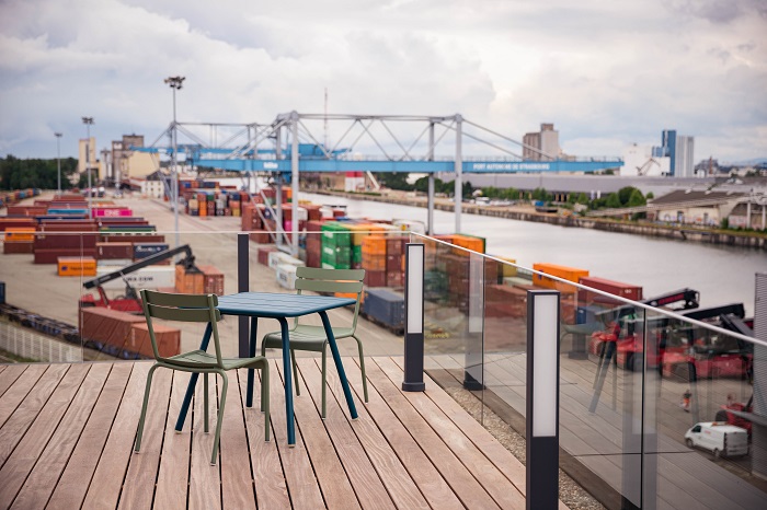 Vue sur le terminal conteneurs © Loic Chalmandrier Nouveau siège du port autonome de Strasbourg
