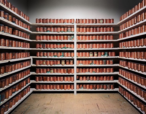 Christopher Payne, Unclaimed Cremation Urns, Oregon State Hospital, 2009 - © Musées de la ville de Strasbourg Christopher Payne, Unclaimed Cremation Urns, Oregon State Hospital, 2009. Crédit Musées de la ville de Strasbourg
