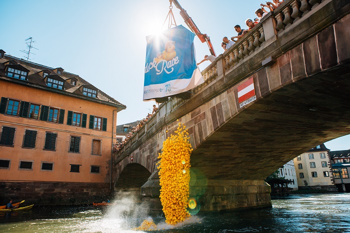 Batorama a organisé une duck race en 2017 pour fêter ses 70 ans - © Vincent Muller Duck race organisée par Batorama en 2017