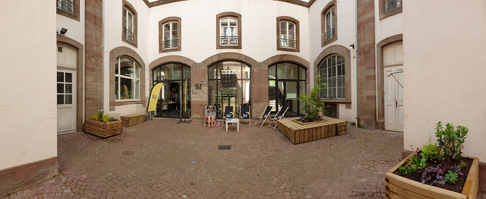 Le 5e Lieu, ce sont plusieurs espaces, ouverts au public et cet été un lieu de spectacles, ouverts à tous ! Panoramic 5e Lieu