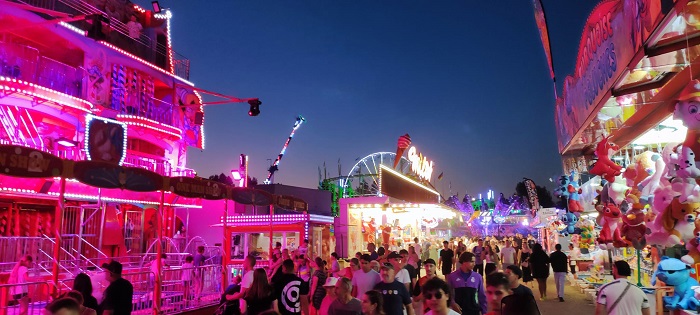 La Foire Saint-Jean de Strasbourg, toute une ambiance ! © Foire Saint Jean Strasbourg La Foire Saint-Jean de Strasbourg, toute une ambiance !