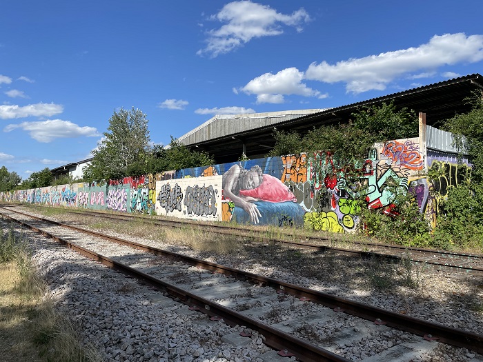 Graffeur Apaiz mur graffé