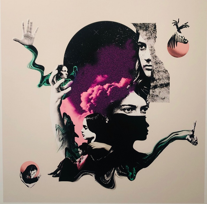 Exposition des cartes et des femmes