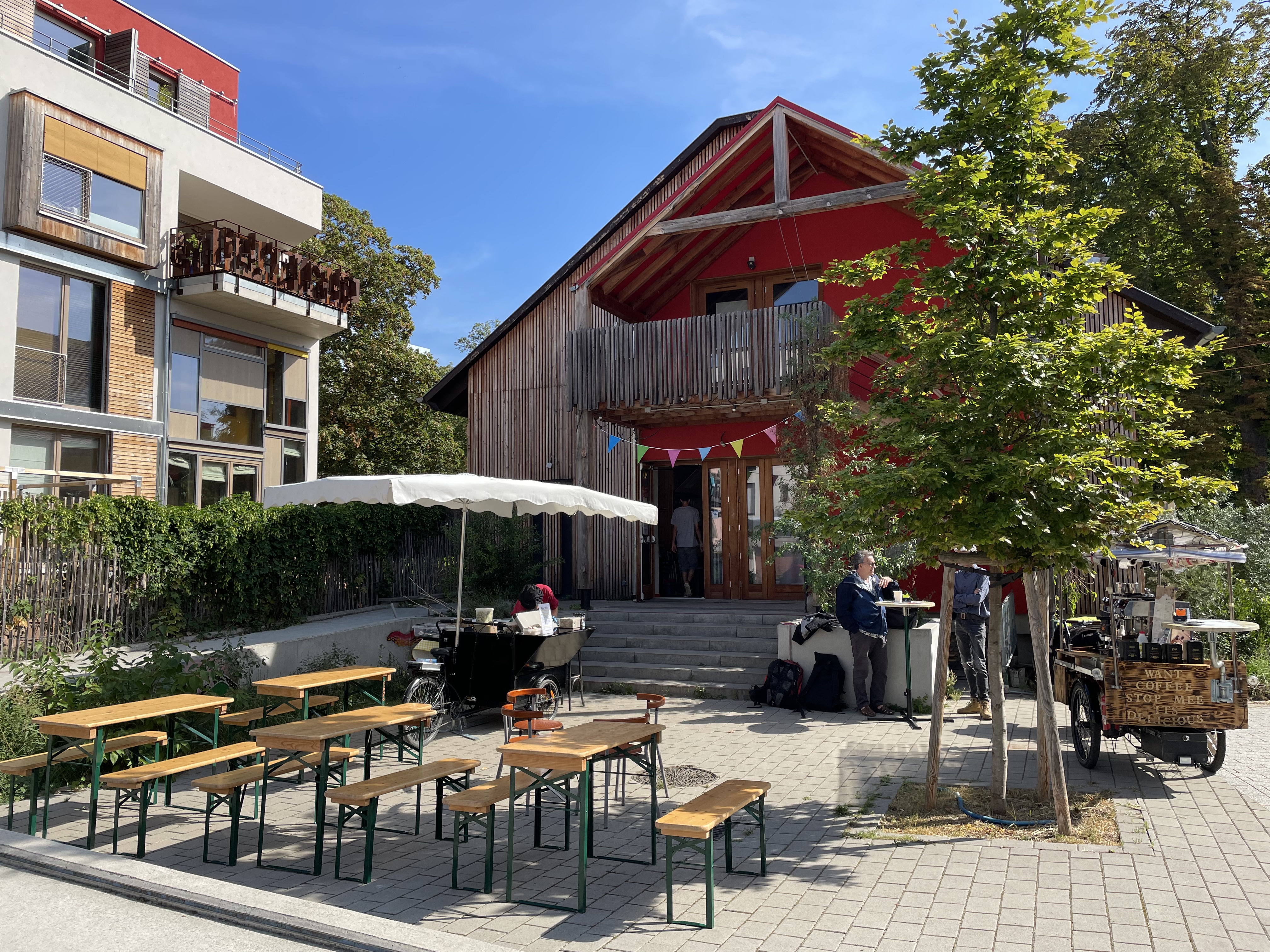 batorama-cafe-triporteur-terrasse