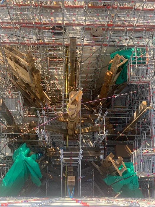 Vue depuis la future flèche reconstruite selon celle de l’architecte Viollet-le-Duc. Chantier Cathédrale Notre-Dame de Paris