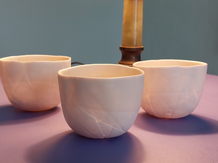 De la porcelaine froissée comme du papier : les bols signés Barbara, à découvrir dans l’atelier de l’artiste à Strasbourg. Journées européennes des métiers d’art 2025