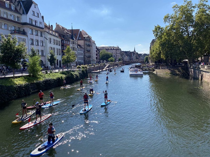 Une promenade en paddle au centre-ville de Strasbourg © ODS Une promenade en paddle au centre-ville de Strasbourg
