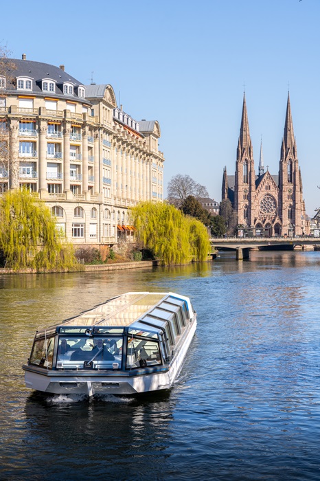 Le Strasbourg : Un bateau futuriste immersif © Damien Maurin - straspix Le Strasbourg