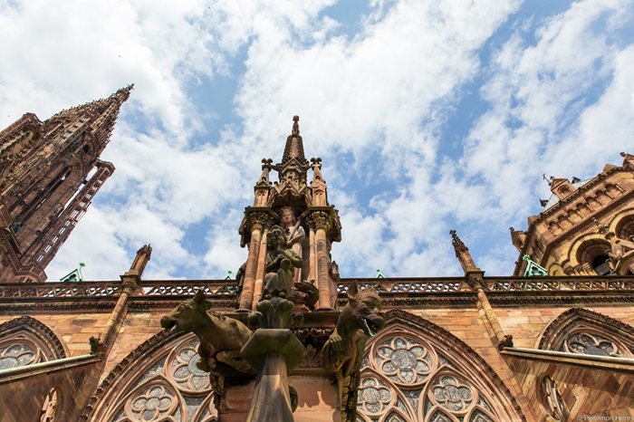 La cathédrale de Strasbourg, point de départ pour une flânerie en famille dans la vieille ville © Philémon Henry
