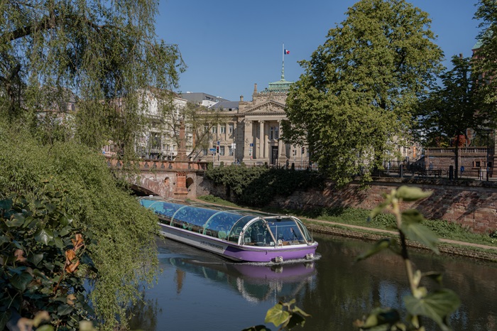 Une promenade commentée en bateau-promenade