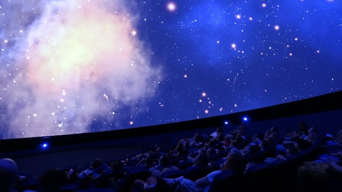 Un spectacle au Planétarium